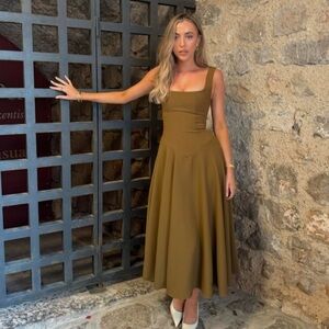 Odd Muse The Ultimate Muse Low Waist Square Neck Midi Dress